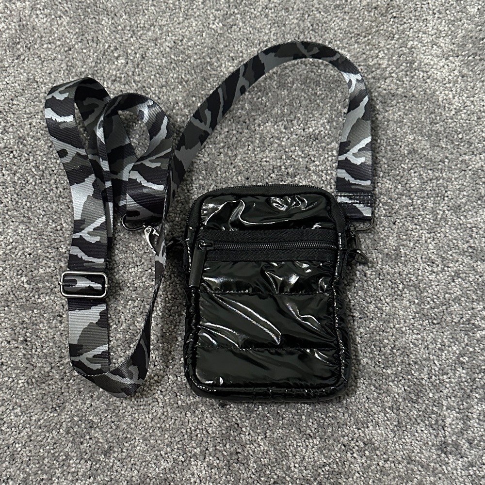 Haute Shore - Casey Pacific | Quilted Puffer Cellphone Crossbody